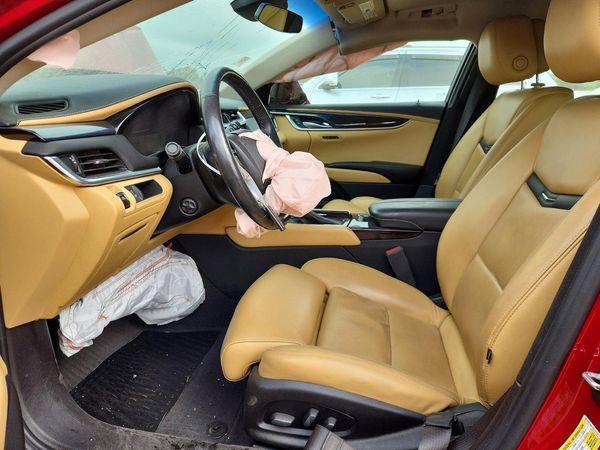 2014 CADILLAC XTS Luxury