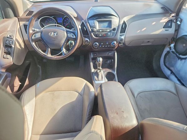 2015 HYUNDAI TUCSON GLS (Middle)