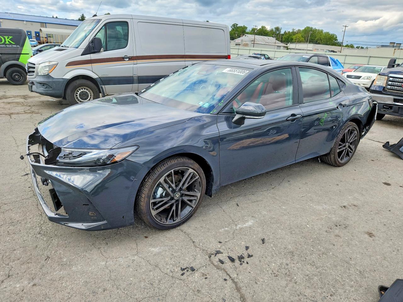 2026 TOYOTA CAMRY