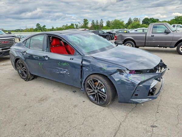 2026 TOYOTA CAMRY