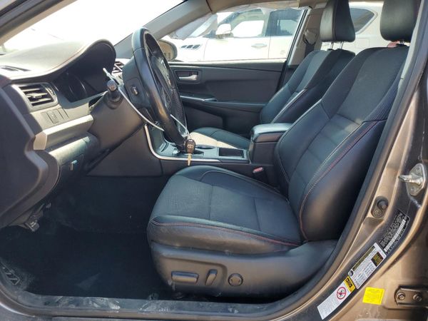 2016 TOYOTA CAMRY