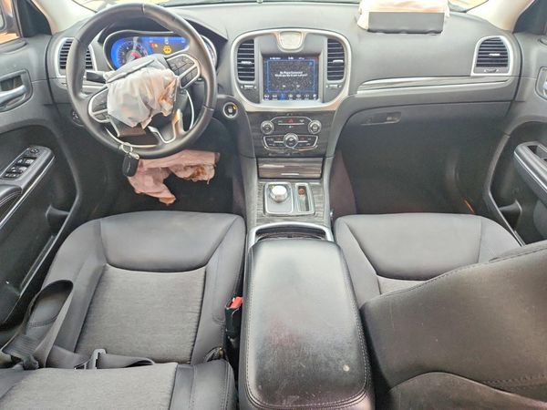 2018 CHRYSLER 300