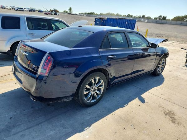 2014 CHRYSLER 300
