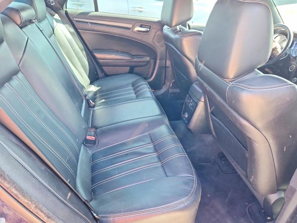 2014 CHRYSLER 300
