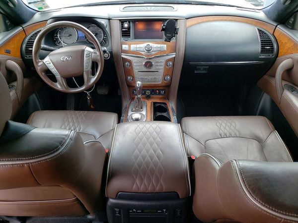 2017 INFINITI QX80