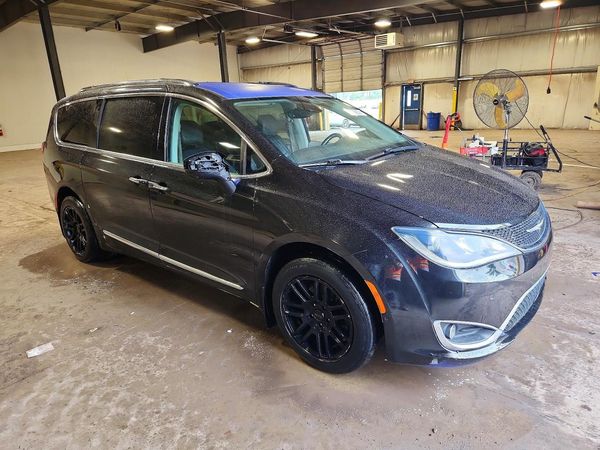 2017 CHRYSLER PACIFICA Touring L Plus