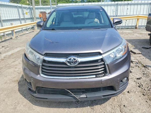 2015 TOYOTA HIGHLANDER