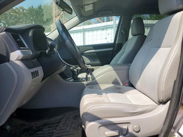 2015 TOYOTA HIGHLANDER