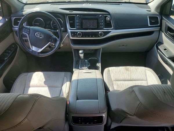 2015 TOYOTA HIGHLANDER