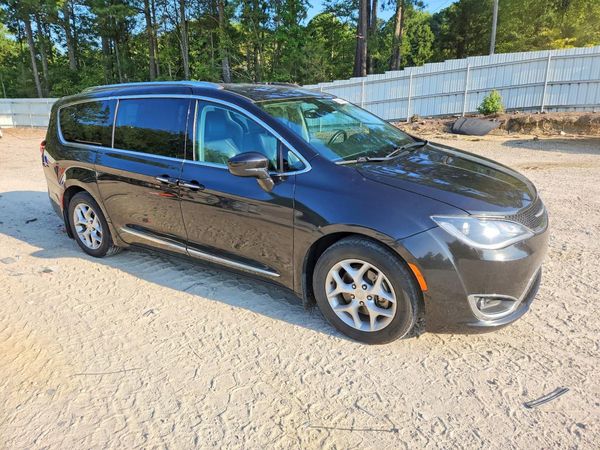2017 CHRYSLER PACIFICA Touring L Plus