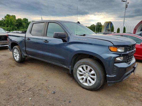 2020 CHEVROLET SILVERADO Custom — Passenger 3/4