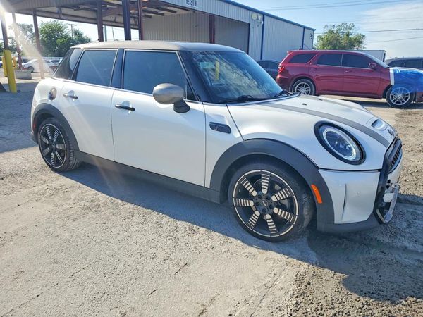 2024 MINI COOPER