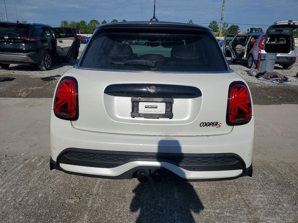 2024 MINI COOPER