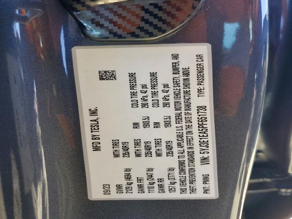 2023 TESLA MODEL 3