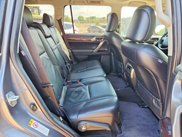 2017 LEXUS GX 460