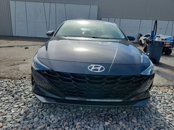 2021 HYUNDAI ELANTRA SEL w/ Convenience Pkg