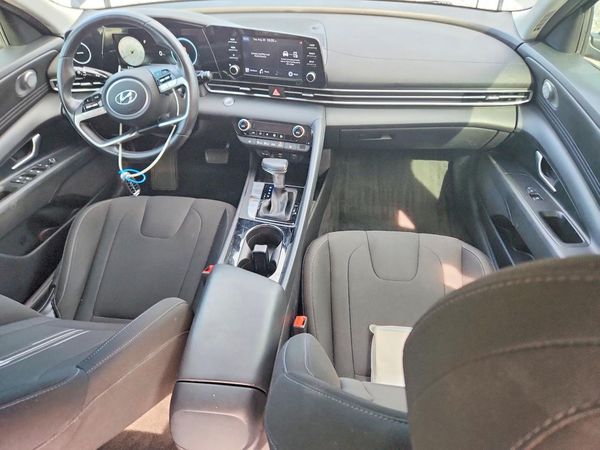2021 HYUNDAI ELANTRA SEL w/ Convenience Pkg
