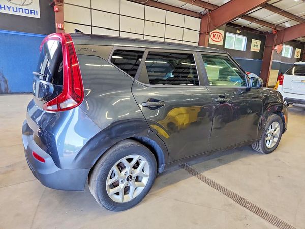 2020 KIA SOUL LX, S, X-Line