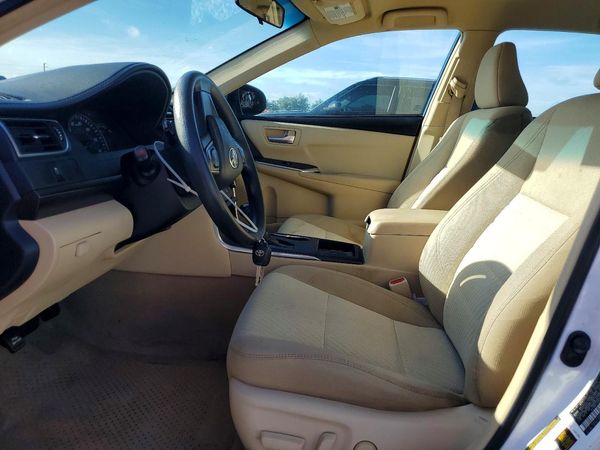2015 TOYOTA CAMRY