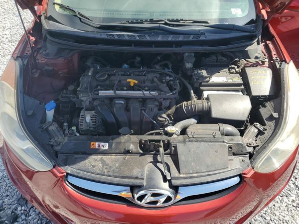 2013 HYUNDAI ELANTRA