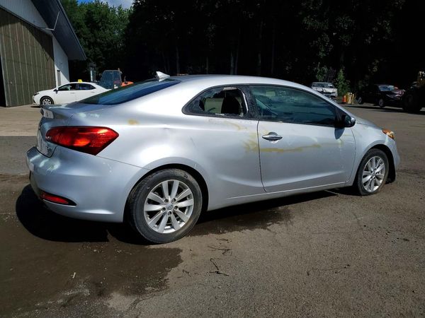 2016 KIA FORTE KOUP
