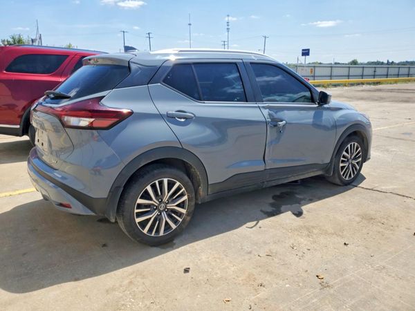 2021 NISSAN KICKS