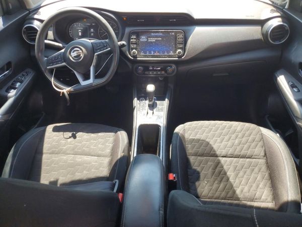 2021 NISSAN KICKS