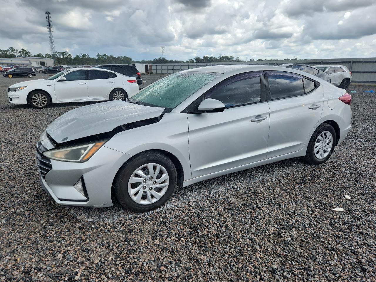 2019 HYUNDAI ELANTRA SE