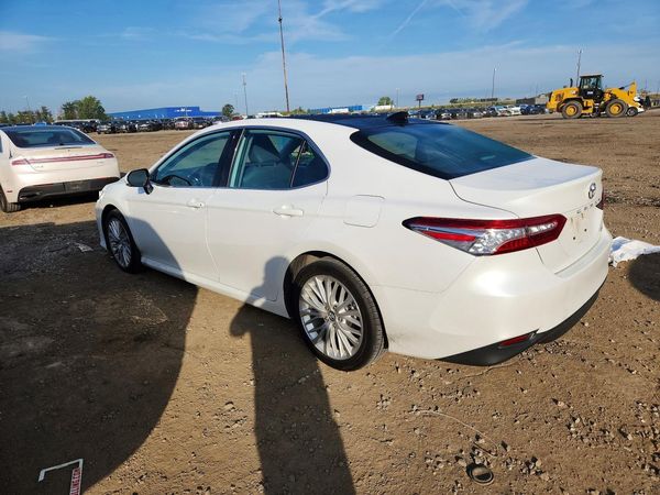 2019 TOYOTA CAMRY