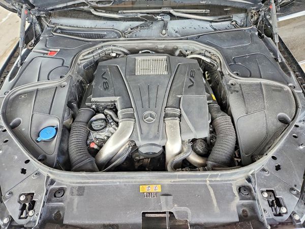 2017 MERCEDES-BENZ S S550 — Engine bay