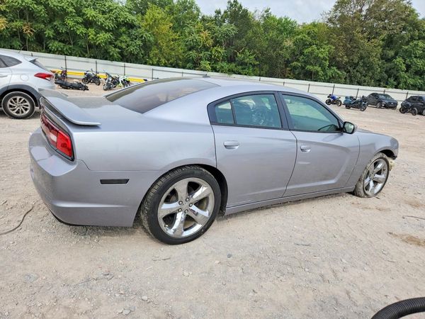2013 DODGE CHARGER