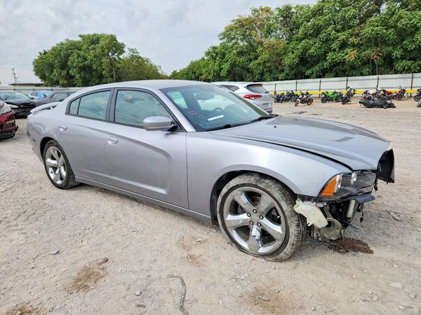 2013 DODGE CHARGER