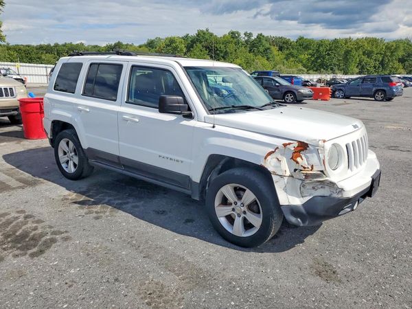 2016 JEEP PATRIOT Latitude