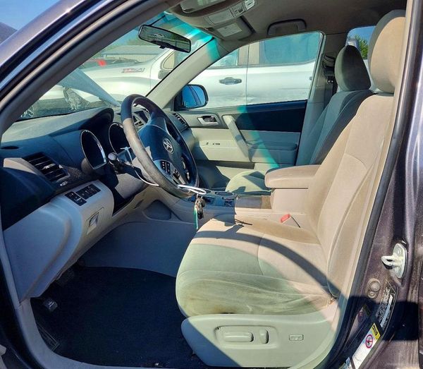 2013 TOYOTA HIGHLANDER Base/Hybrid