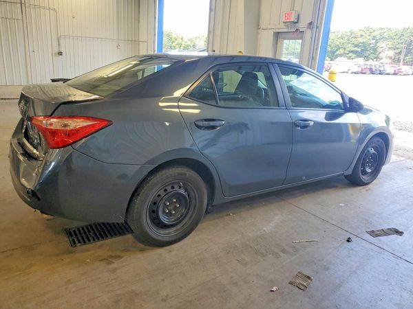 2017 TOYOTA COROLLA