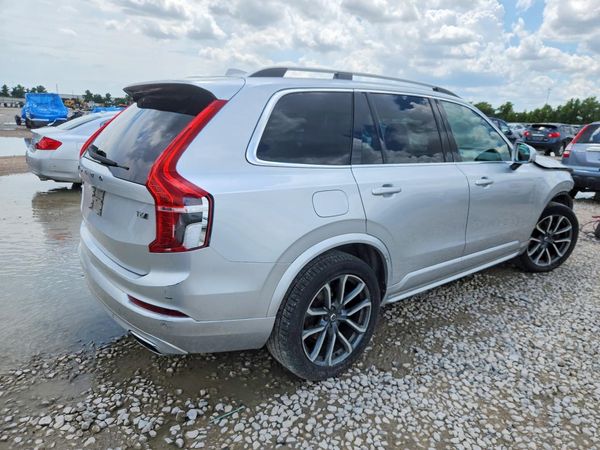 2019 VOLVO XC90