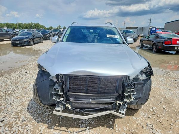 2019 VOLVO XC90