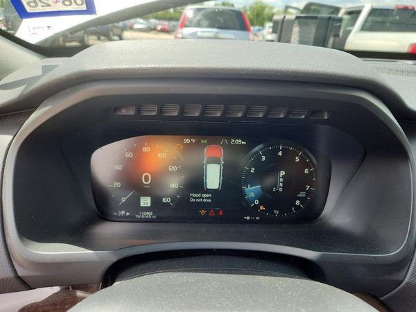 2019 VOLVO XC90