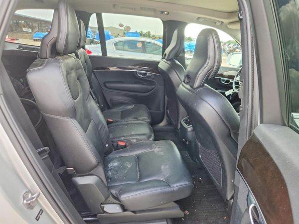 2019 VOLVO XC90