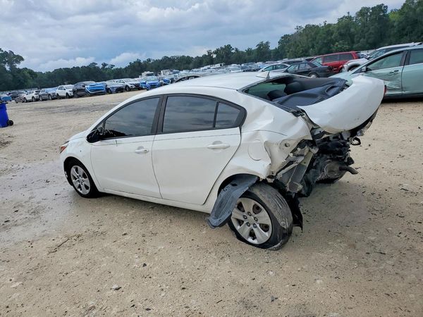 2017 KIA FORTE LX Base
