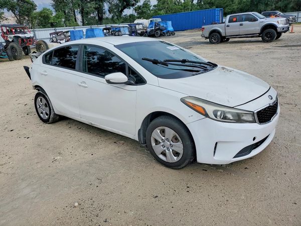 2017 KIA FORTE LX Base