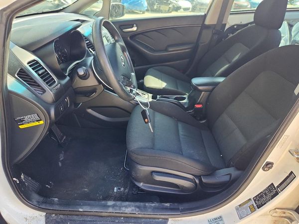 2017 KIA FORTE LX Base