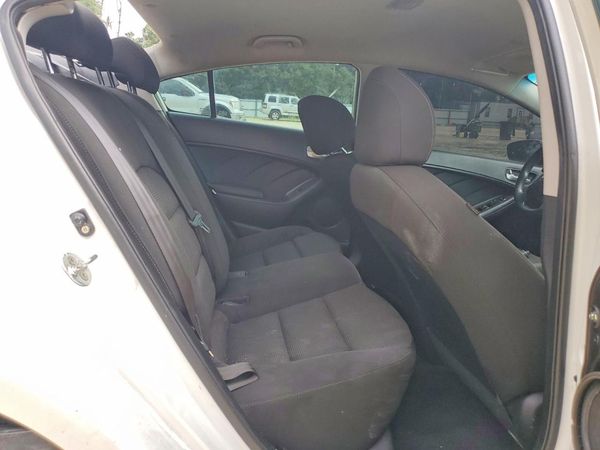 2017 KIA FORTE LX Base