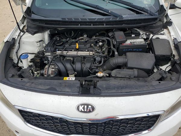 2017 KIA FORTE LX Base