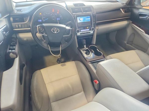 2014 TOYOTA CAMRY