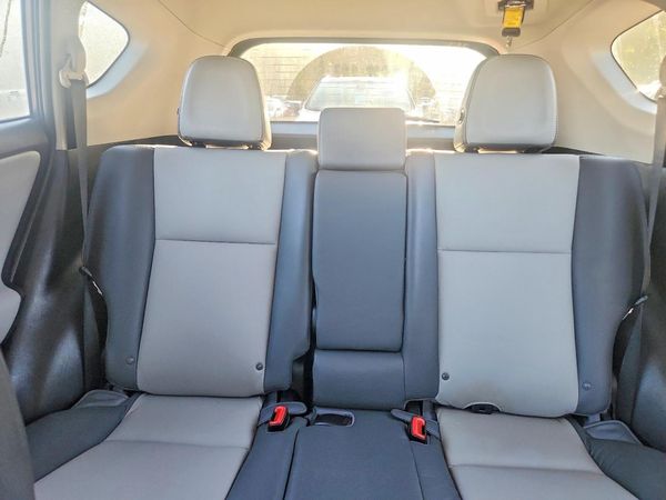 2014 TOYOTA RAV4 High — SUVN