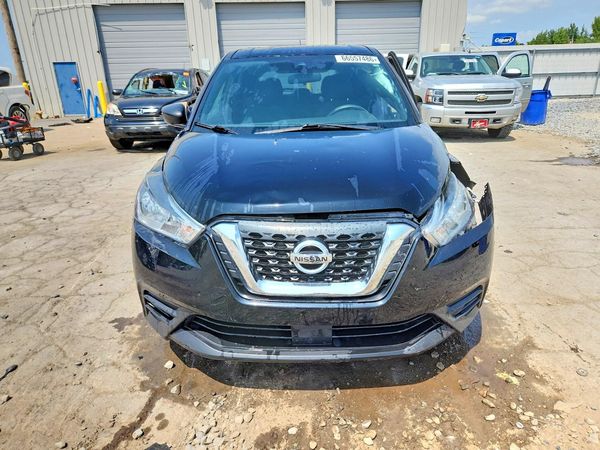 2020 NISSAN KICKS