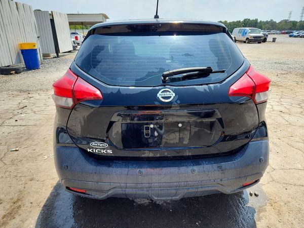 2020 NISSAN KICKS