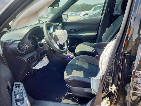 2020 NISSAN KICKS