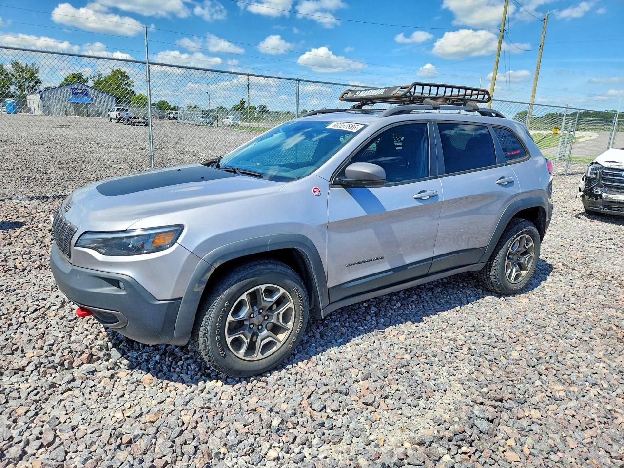 2020 JEEP CHEROKEE Trailhawk — Front 3/4
